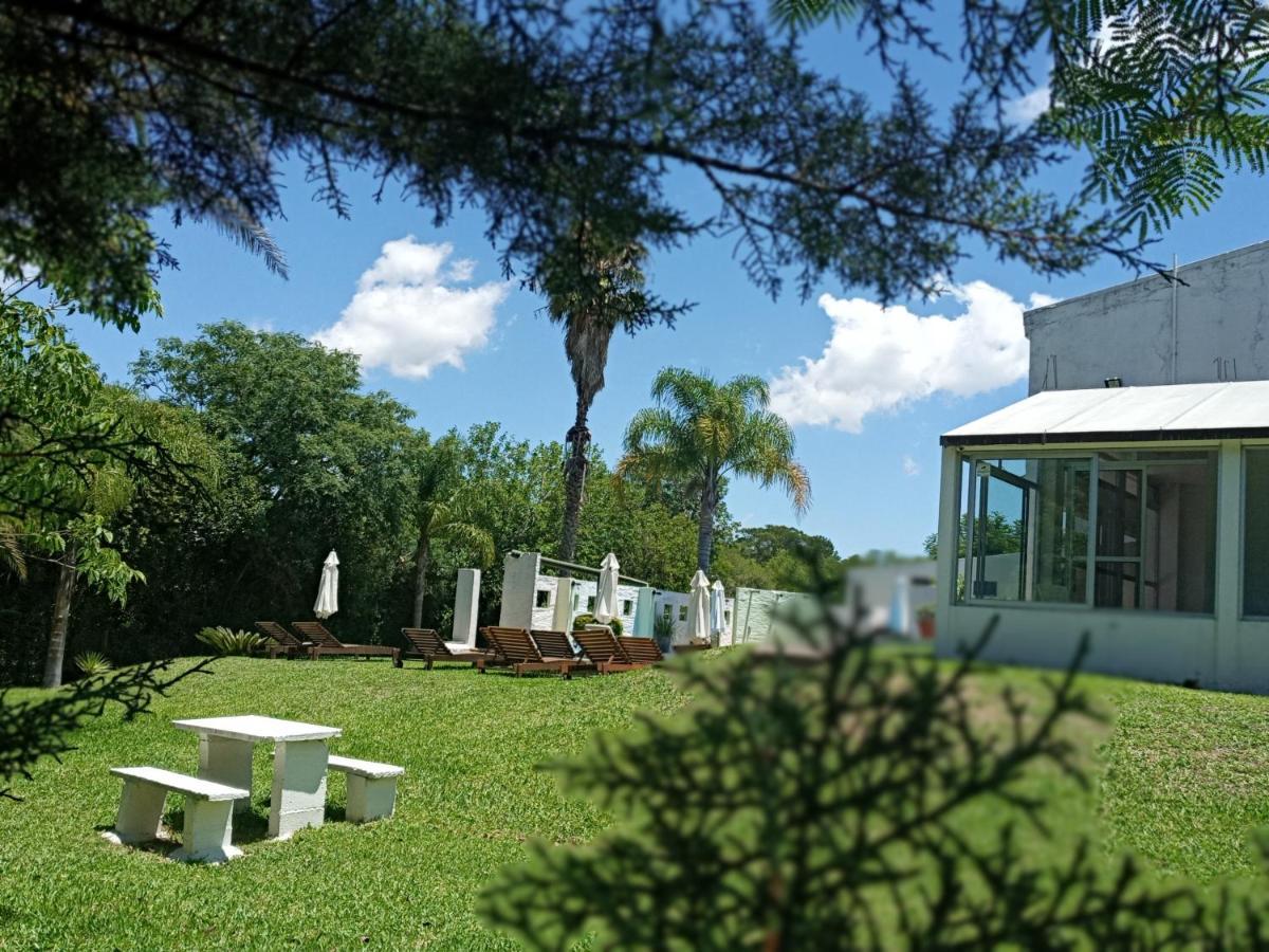 Hotel La Posta del Dayman Termas del Daymán Esterno foto